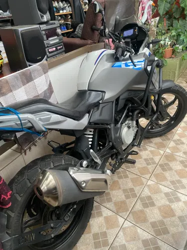 Moto inteira 