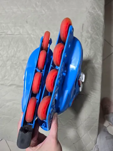 Vendo roller infantil menino.