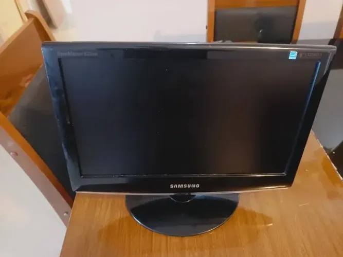 Monitor Samsung Syncmaster 633nw