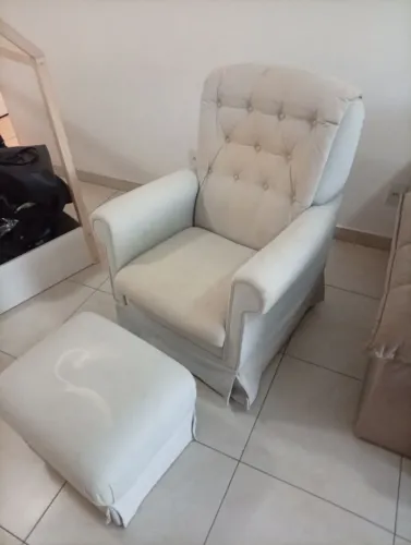 Poltrona de amamentação 