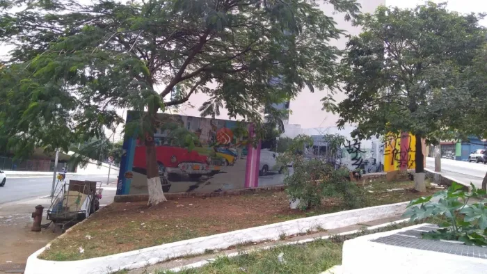Terreno com 360 metros à venda na Bela Vista.