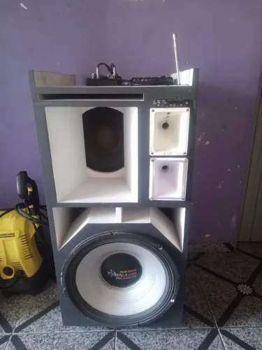 Caixa Bob 2.000 watts rms