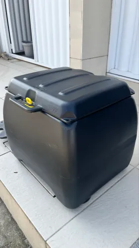 Baú de 100 litros + suporte universal