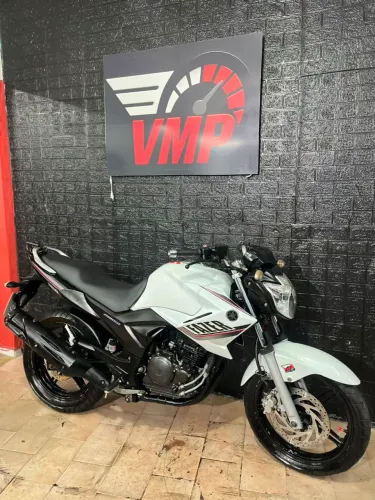 Vendo Fazer 250 2015 Revisada