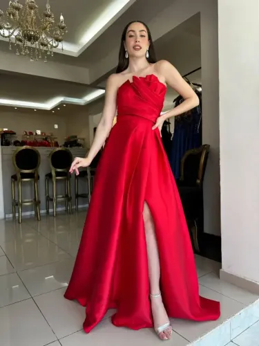 Vestido de festa longo zibeline tomara que caia de petala e fenda