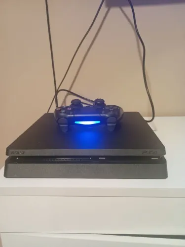 PS4 no precinho, saindo apenas por 1400  aceito troca iPhone 13 dou uma volta, 