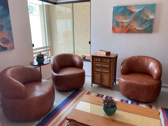 3 poltronas giratórias novas - couro sintético- Lyam