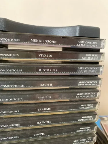 CD?s de músicas clássicas grandes compositores e CD?s de MPB