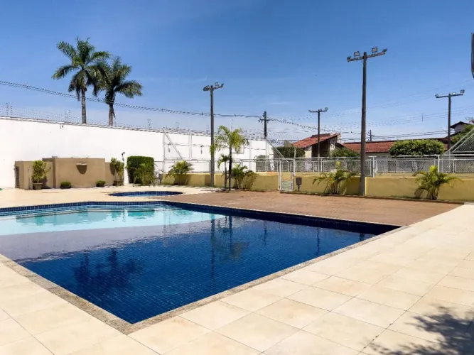 Vendo um Lindo Sobrado no Condomínio no San Raphael  possui 300 metros quadrados com 3 qua