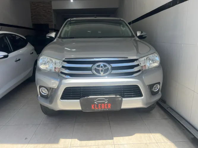 Toyota Hilux CD SRV 4X4 2.8 TDI Diesel Aut. 2017