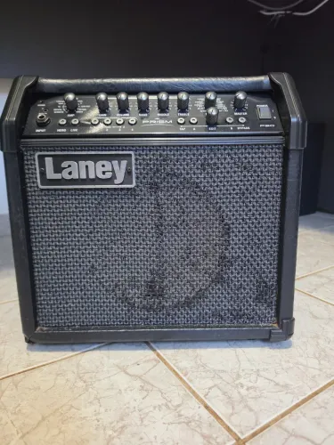 Amplificador Laney Prism P20 - combo modelagem 20W