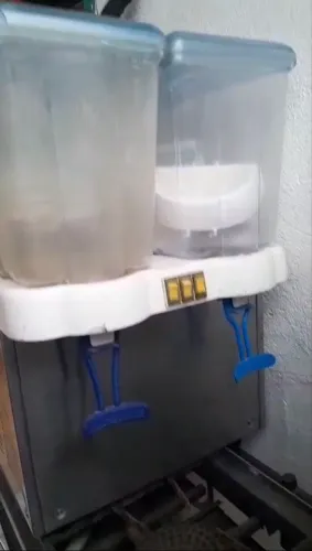 Máquina churrasco grego+ Refresqueira 