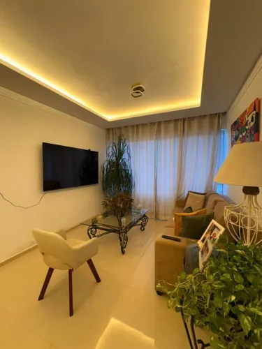 Vendo Apt no Edificio Caravelas - Ponta do Farol