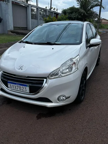 Peugeot 208 Allure 1.5 Flex 8V 5P 2015