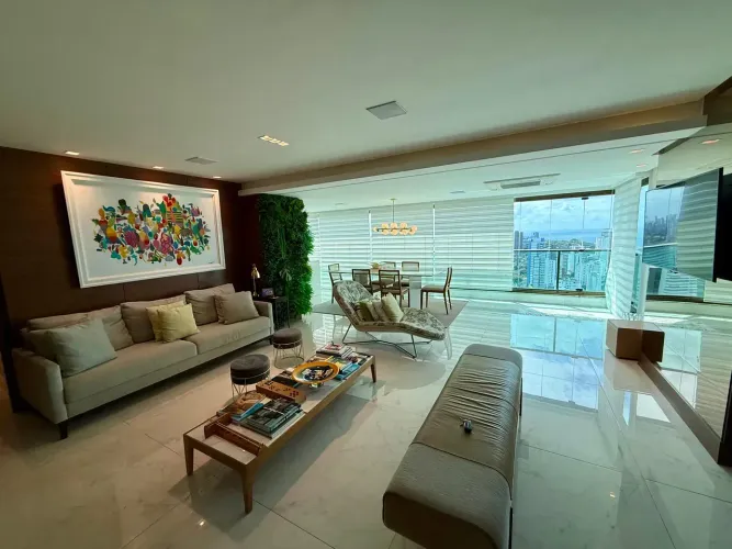 Apartamento a venda na Graça com 3 suites nascente e vista mar no Mansão Grazia