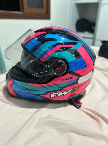 Capacete Fw3 Gtx Fox Rosa com óculos 