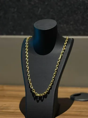 Cordão em ouro 18k nunca usado