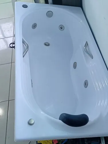 Banheira de hidromassagem