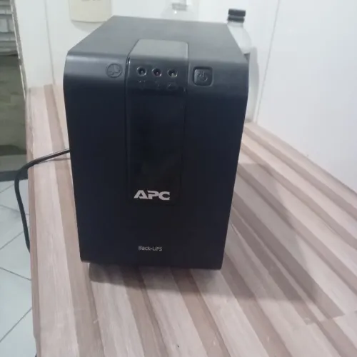 Nobreak apc back-ups 700 127v