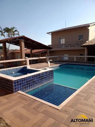 Chacara com 1300 Mts - PISCINA - Condominio Seranila