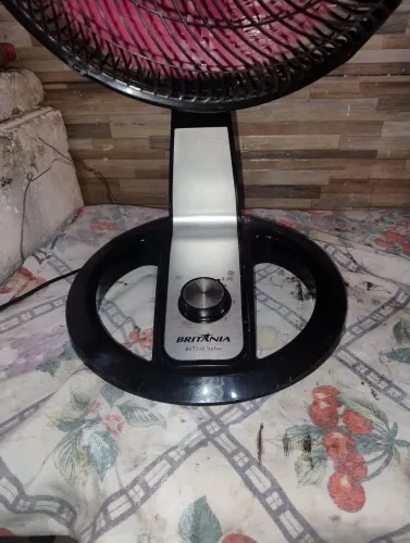 Ventilador britanica 30cm