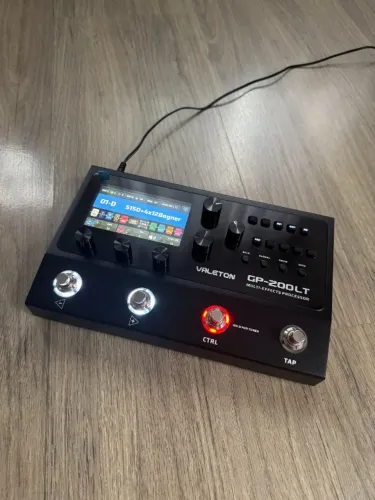 Pedaleira Valeton Gp200lt Multi-effects Processor Stomp Box Preto