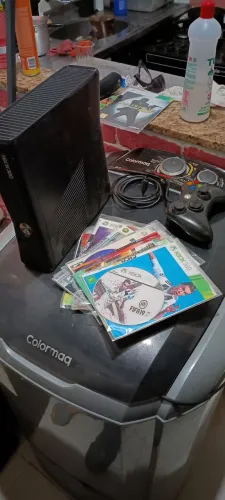 Xbox 360 leia a descrição