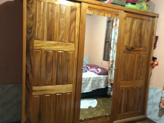 Guarda-roupa casal