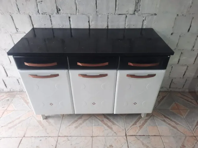 Balcão em aço telasul seminovo 
