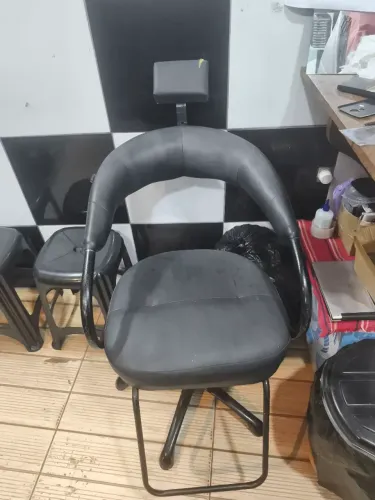 Cadeira para barbearia ou salão hidráulica
