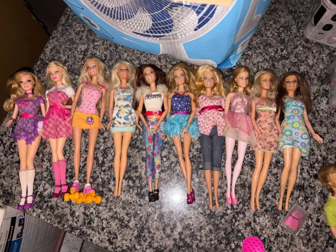 Lote com Bonecas Barbie antigas