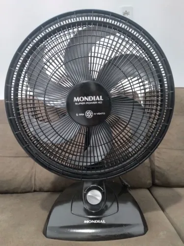 Ventilador mondial 40CM em ótimo estado nada quebrado nem danificado 