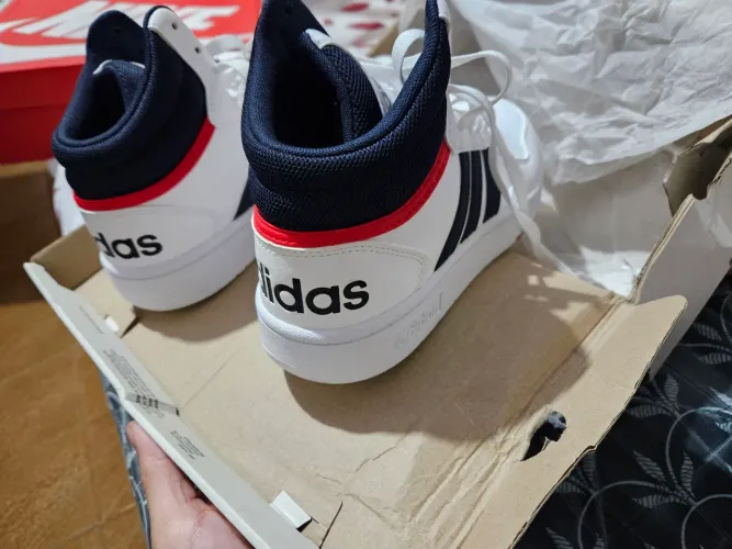 Adidas Hoops Mid ORIGINAL - BR 39 - estado de novo (impecável).