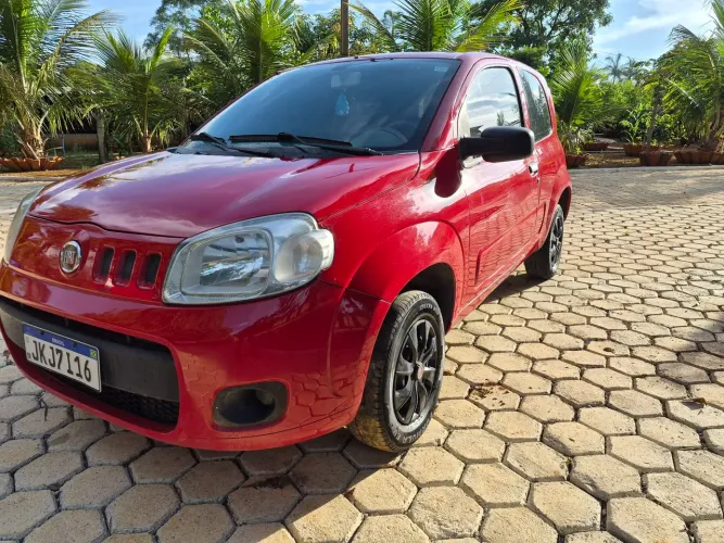 Fiat Uno Vivace Celeb. 1.0 EVO F. Flex 8V 3P 2013