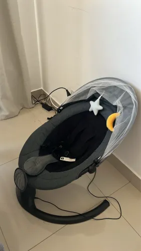 CADEIRA DE BALANÇO DE BEBÊ