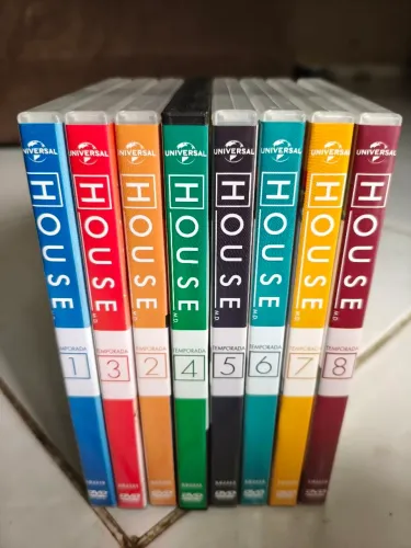 Box House M.D. Série Completa - 1ª à 8ª Temporada - 46 DVDs