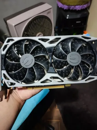 Placa de Vídeo EVGA GeForce RTX 2060 Ko Ultra Gaming