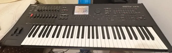 Teclado Yamaha Motif XF6