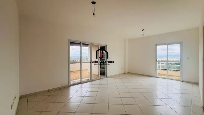 Apartamento Duplex com 3 dormitórios sendo 2 suítes no Centro em Pindamonhangaba