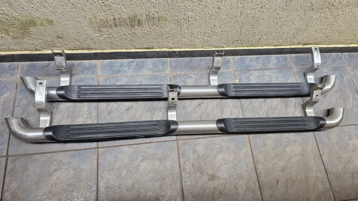 Par de estribos para Ford Ranger