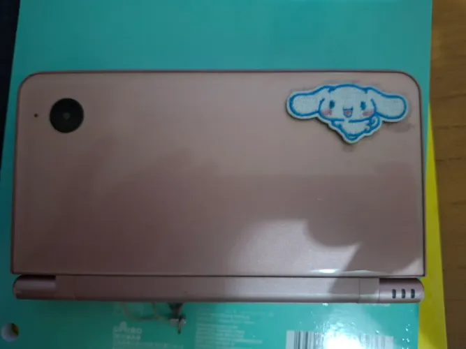 Nintendo DSI XL Rose gold