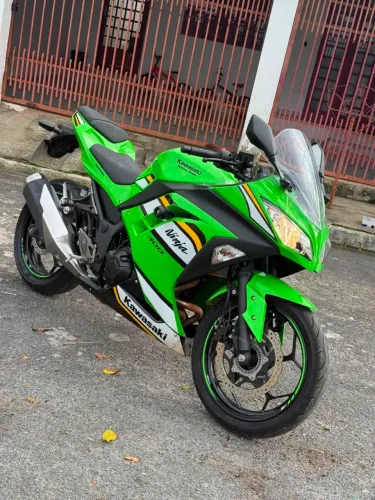 Kawasaki ninja 300
