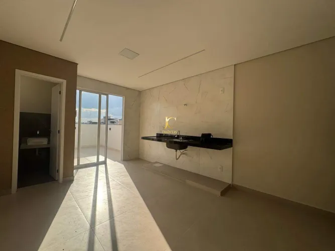 Cobertura Residencial com 3 Quartos (1 Suíte) e 2 Vagas Vila Santo Antônio, Divinópolis/M