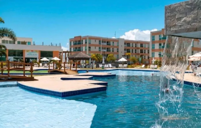 Vendo flat - Muro Alto Condomínio Clube