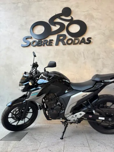 FZ 250 ano 19/19