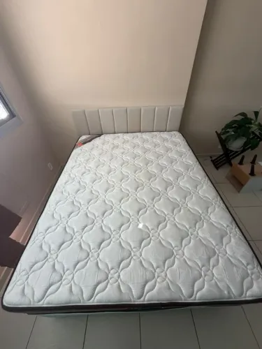 Cama completa Castor King bem nova 2.000.