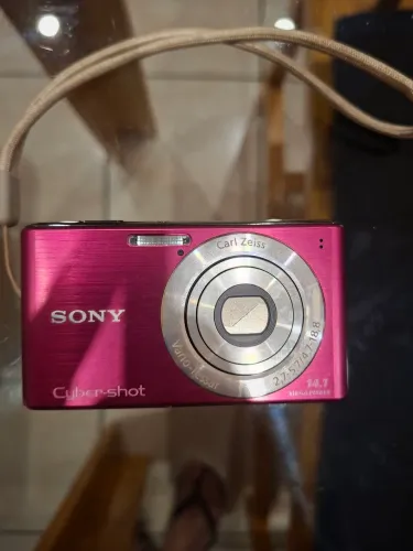 Sony Cyber-shot DSC-W530 Rosa + Carregador + Cartão de Memória