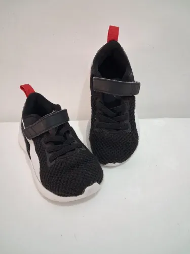 Tenis infantil Puma n.20 em ótimo estado 