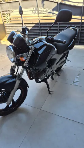 Vendo moto fazer 250 2007 preta