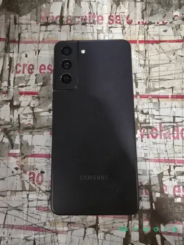 Celular S21